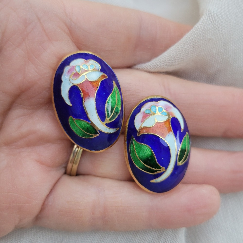 Vintage Unbranded Clip On Earrings Women OS Blue Cloisonne Enamel Floral 1970s